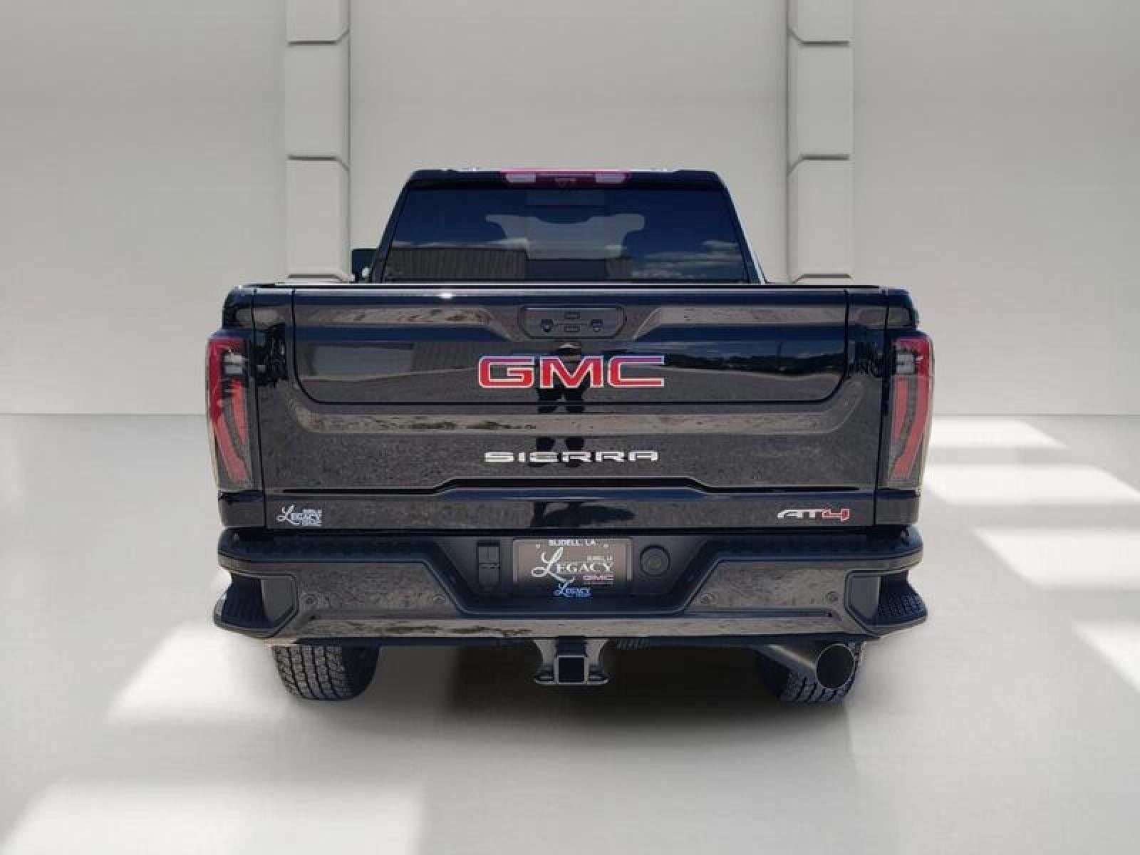 2026 GMC Sierra 2500 HD Crew Cab Standard Box 4-Wheel Drive AT4