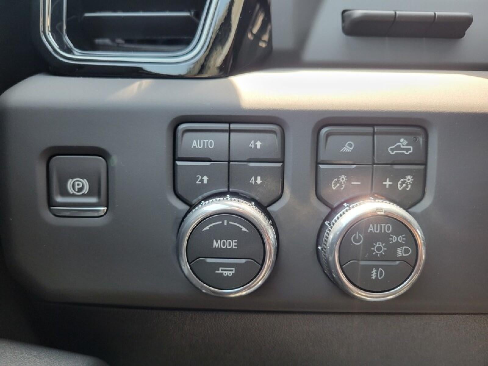 2026 GMC Sierra 2500 HD Crew Cab Standard Box 4-Wheel Drive AT4