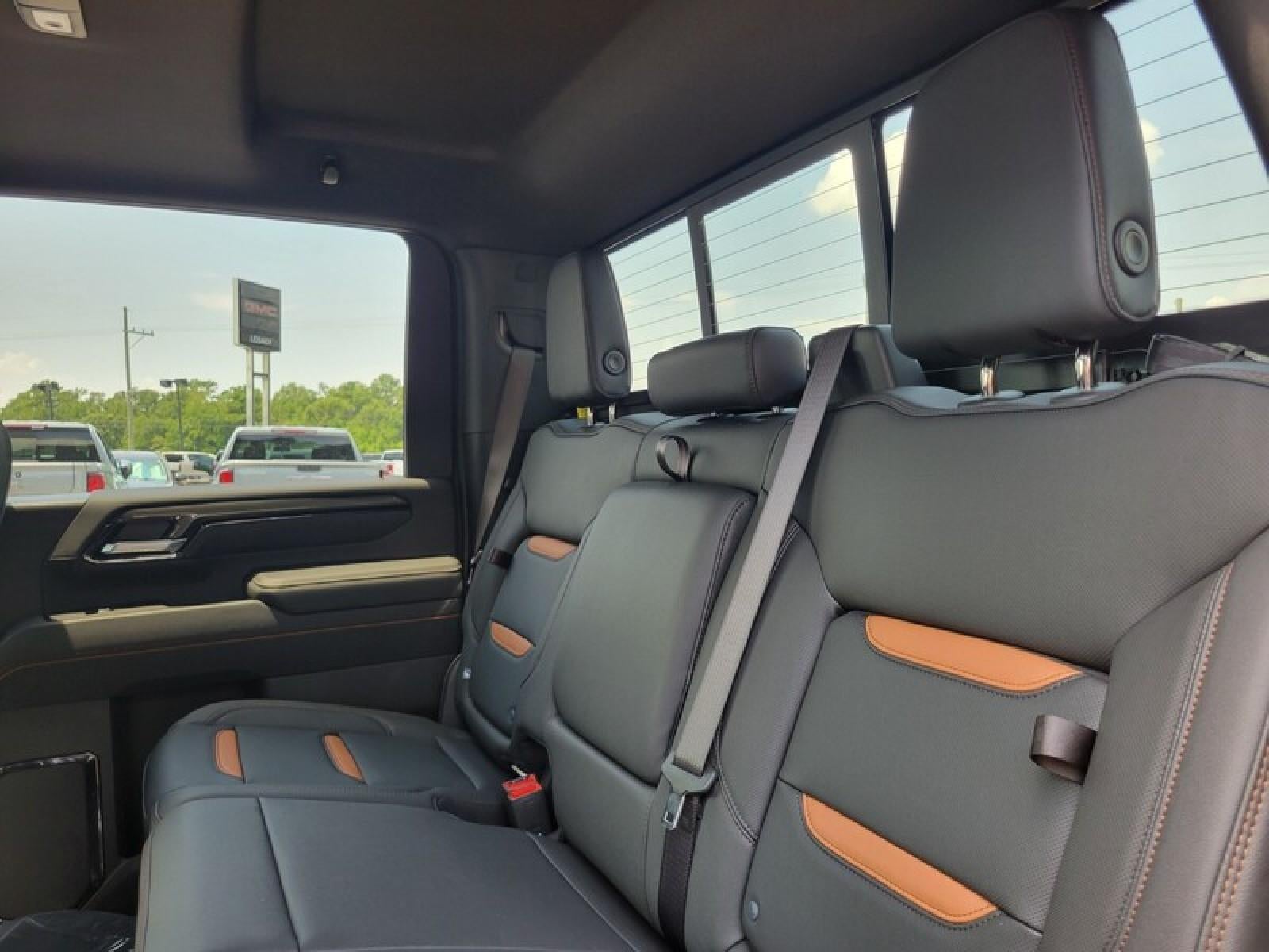 2026 GMC Sierra 2500 HD Crew Cab Standard Box 4-Wheel Drive AT4