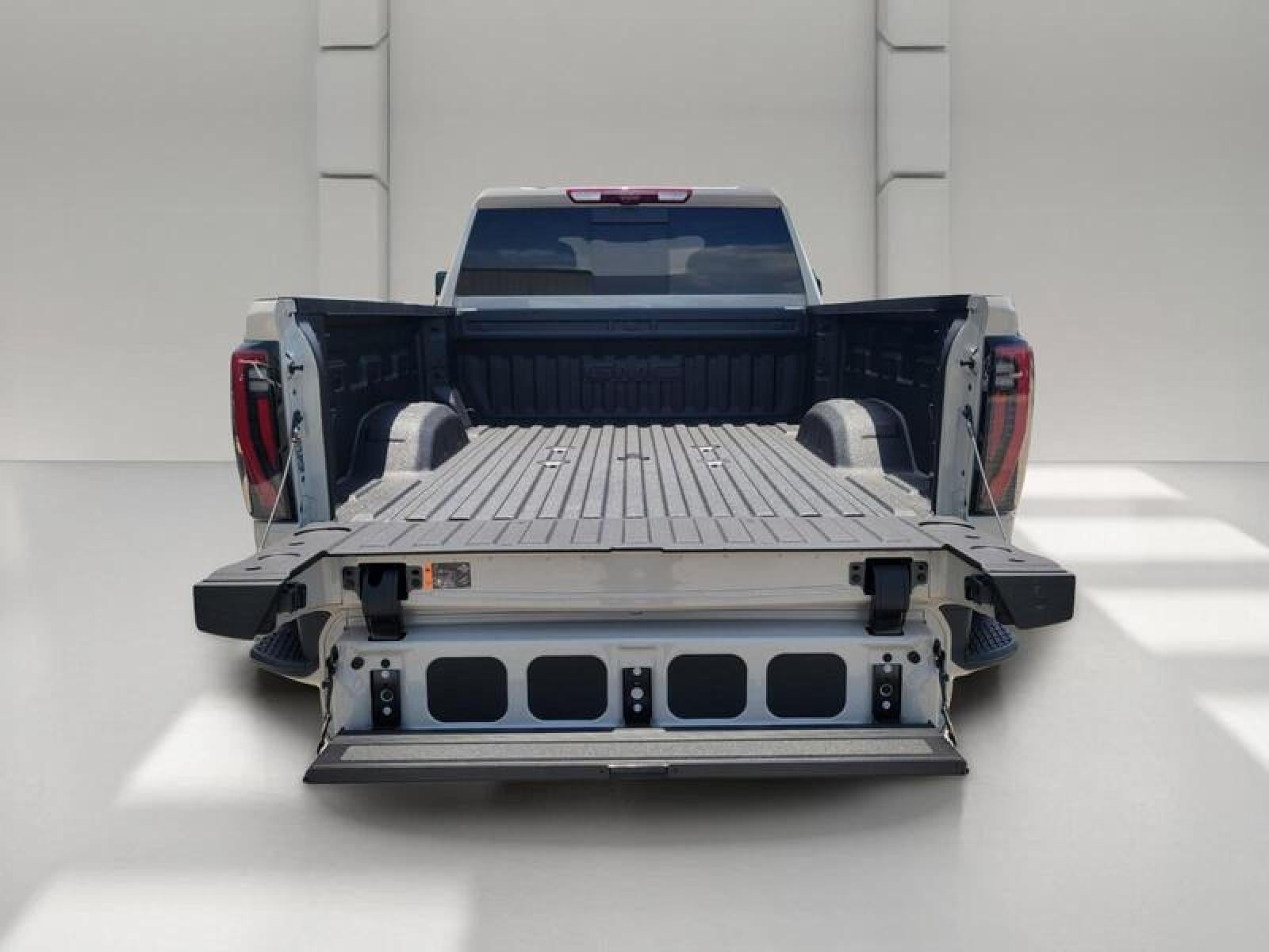 2026 GMC Sierra 2500 HD Crew Cab Standard Box 4-Wheel Drive AT4