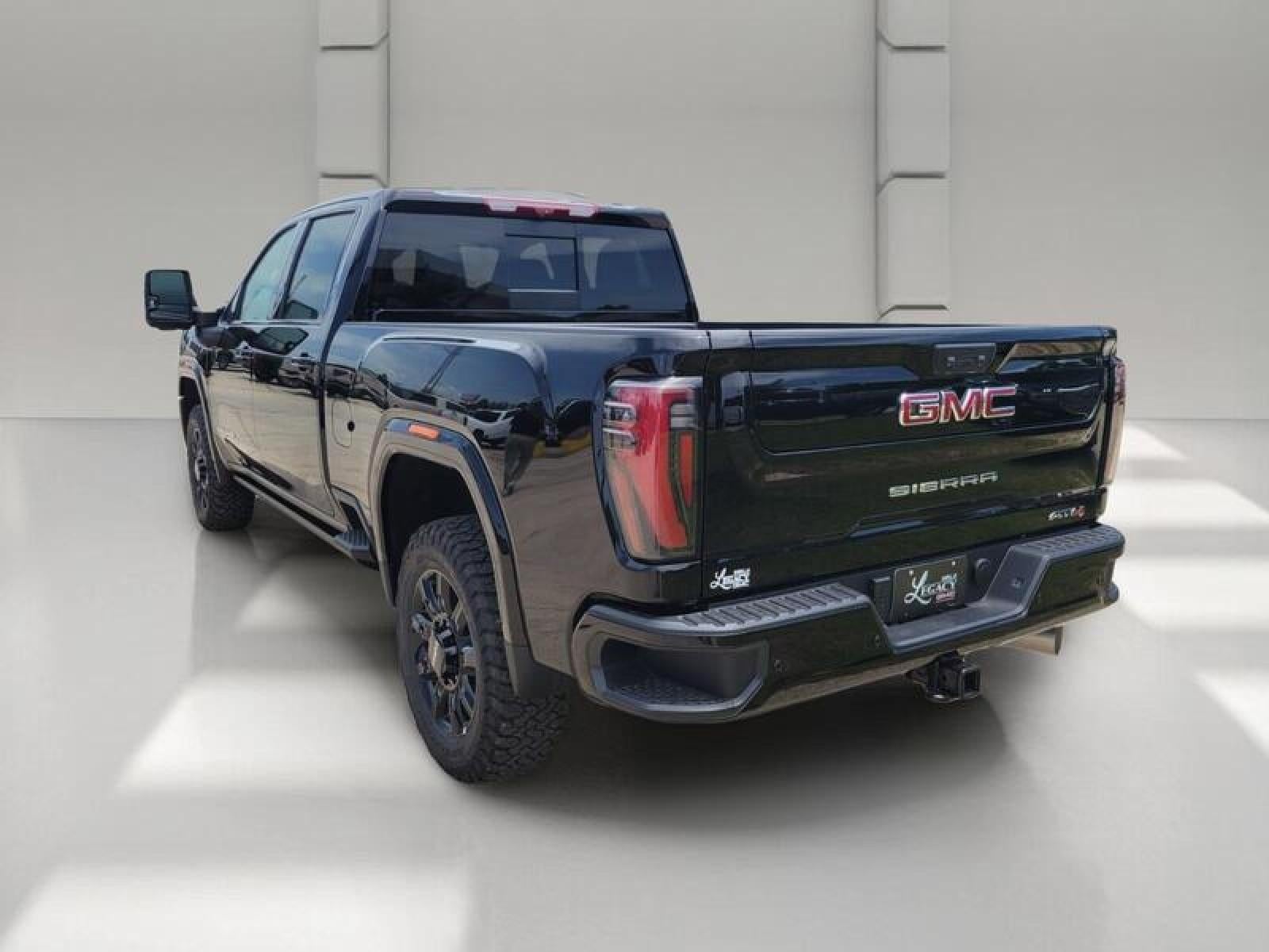 2026 GMC Sierra 2500 HD Crew Cab Standard Box 4-Wheel Drive AT4