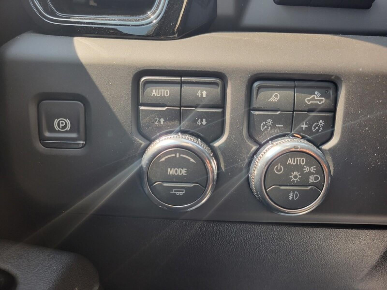 2026 GMC Sierra 2500 HD Crew Cab Standard Box 4-Wheel Drive AT4