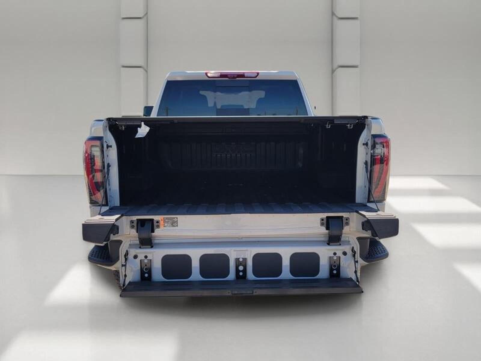 2026 GMC Sierra 2500 HD Crew Cab Standard Box 4-Wheel Drive AT4