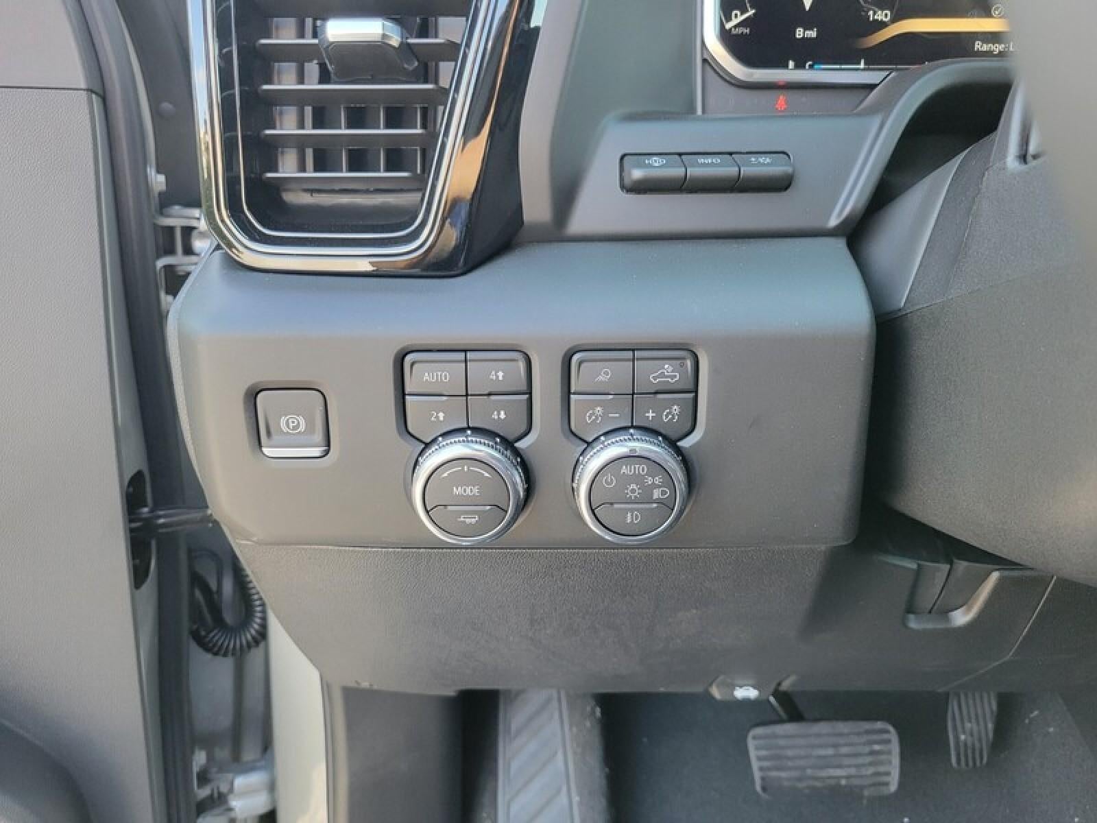 2026 GMC Sierra 2500 HD Crew Cab Standard Box 4-Wheel Drive AT4