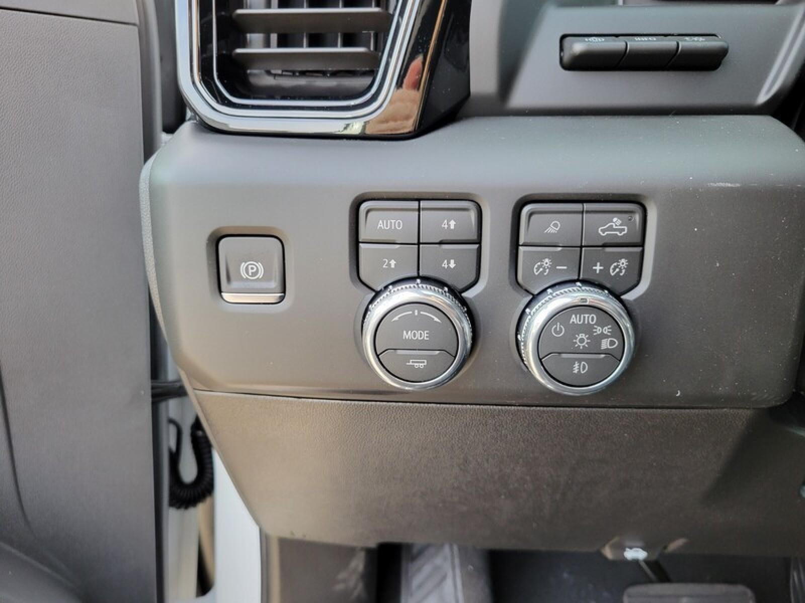 2026 GMC Sierra 2500 HD Crew Cab Standard Box 4-Wheel Drive AT4