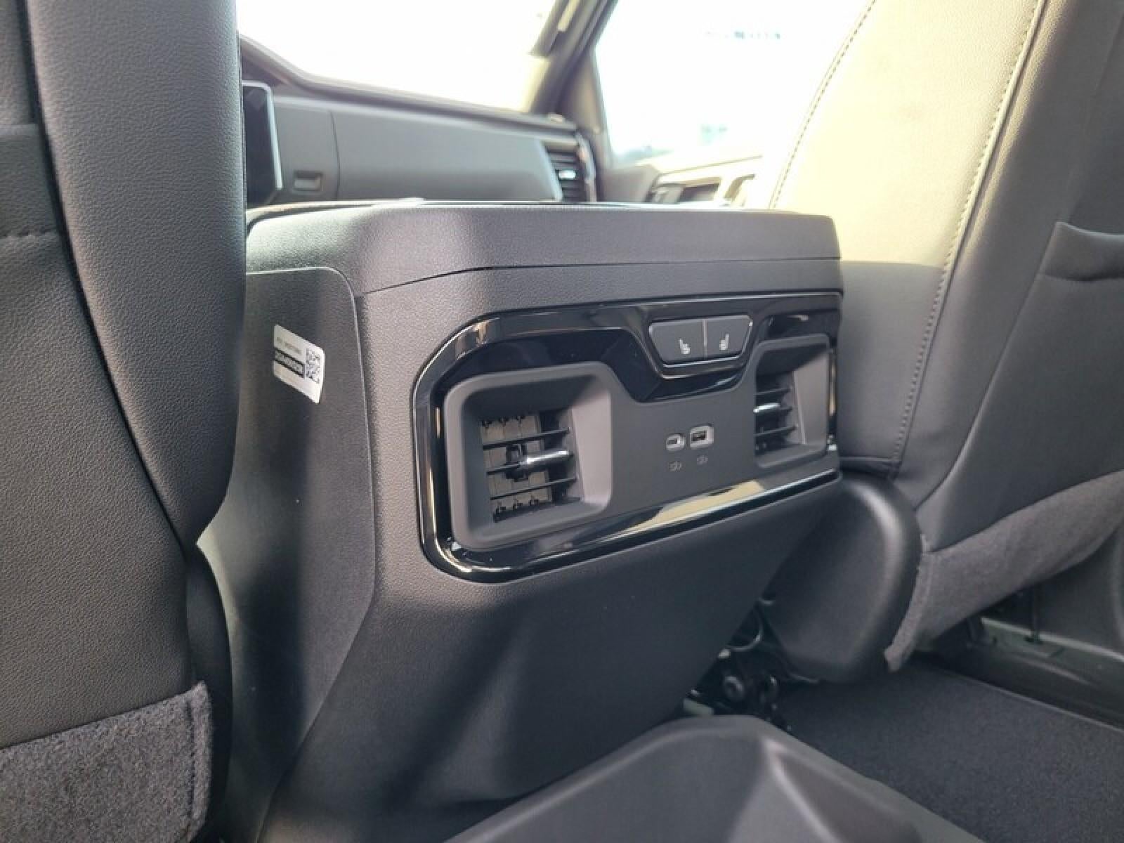 2026 GMC Sierra 2500 HD Crew Cab Standard Box 4-Wheel Drive AT4