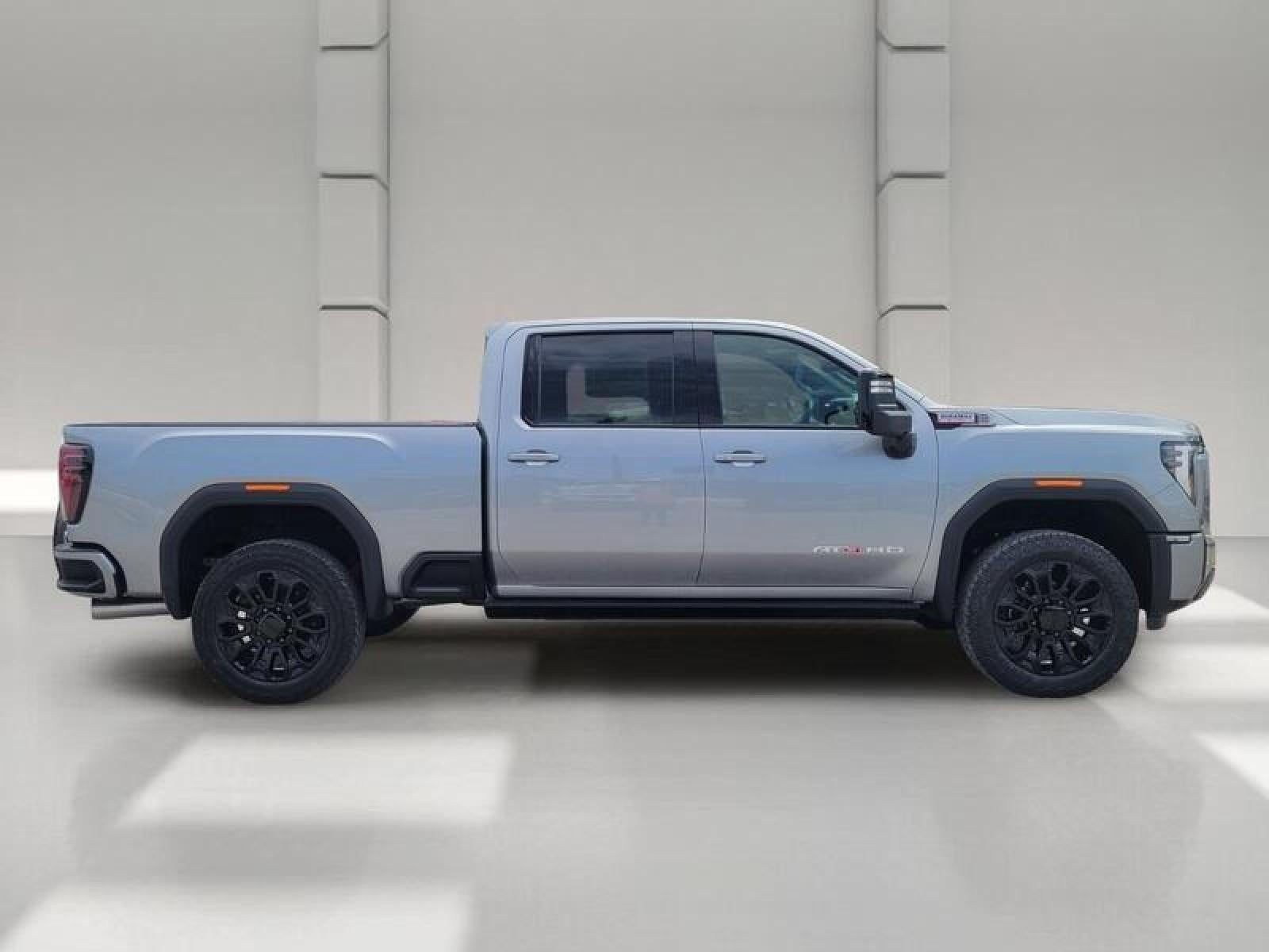 2026 GMC Sierra 2500 HD Crew Cab Standard Box 4-Wheel Drive AT4