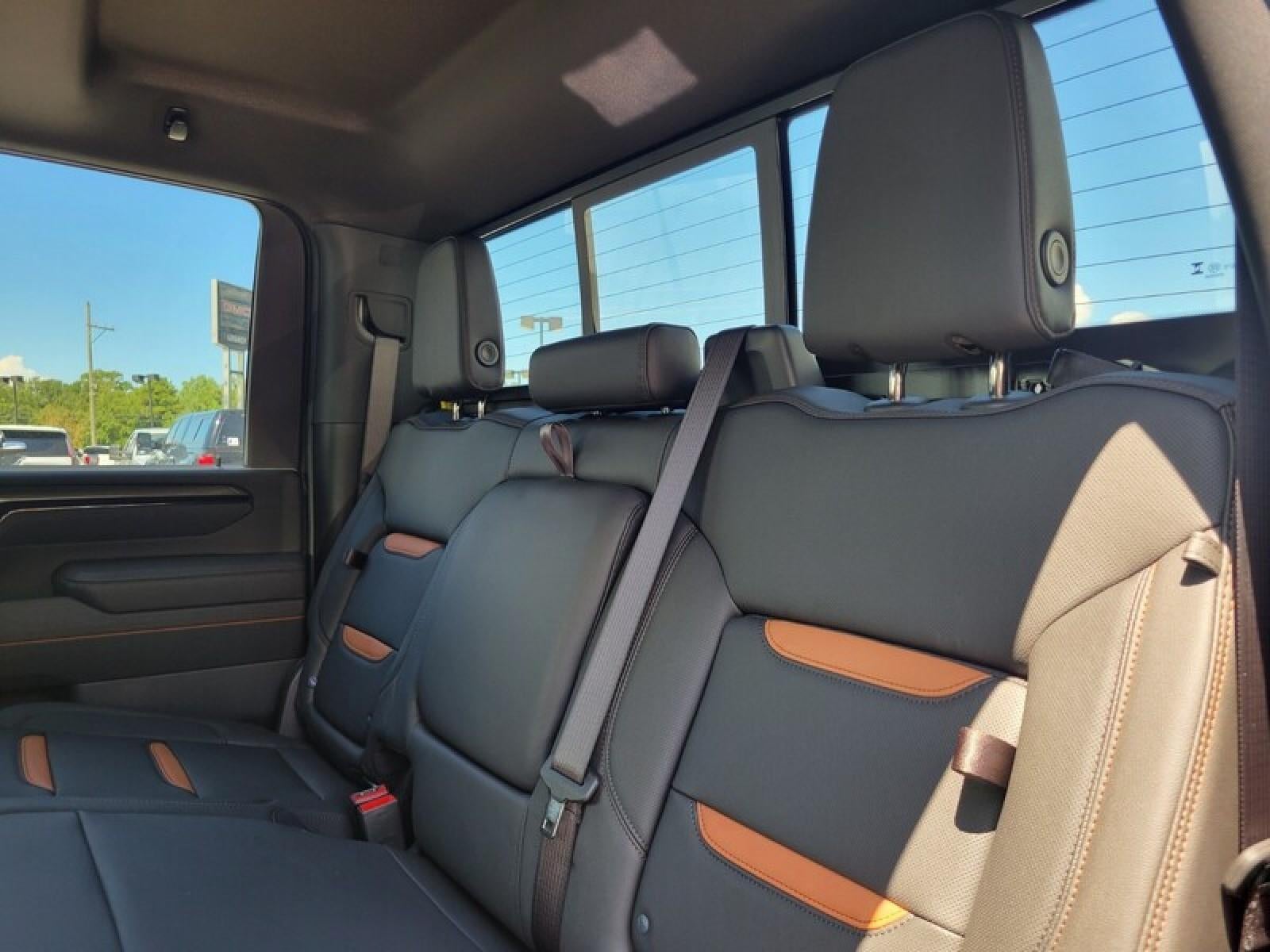 2026 GMC Sierra 2500 HD Crew Cab Standard Box 4-Wheel Drive AT4