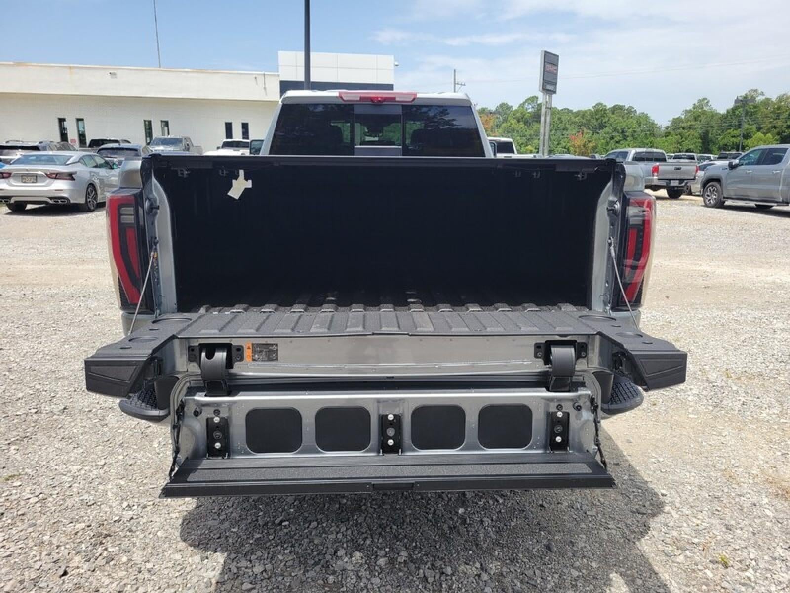 2026 GMC Sierra 2500 HD Crew Cab Long Box 4-Wheel Drive AT4