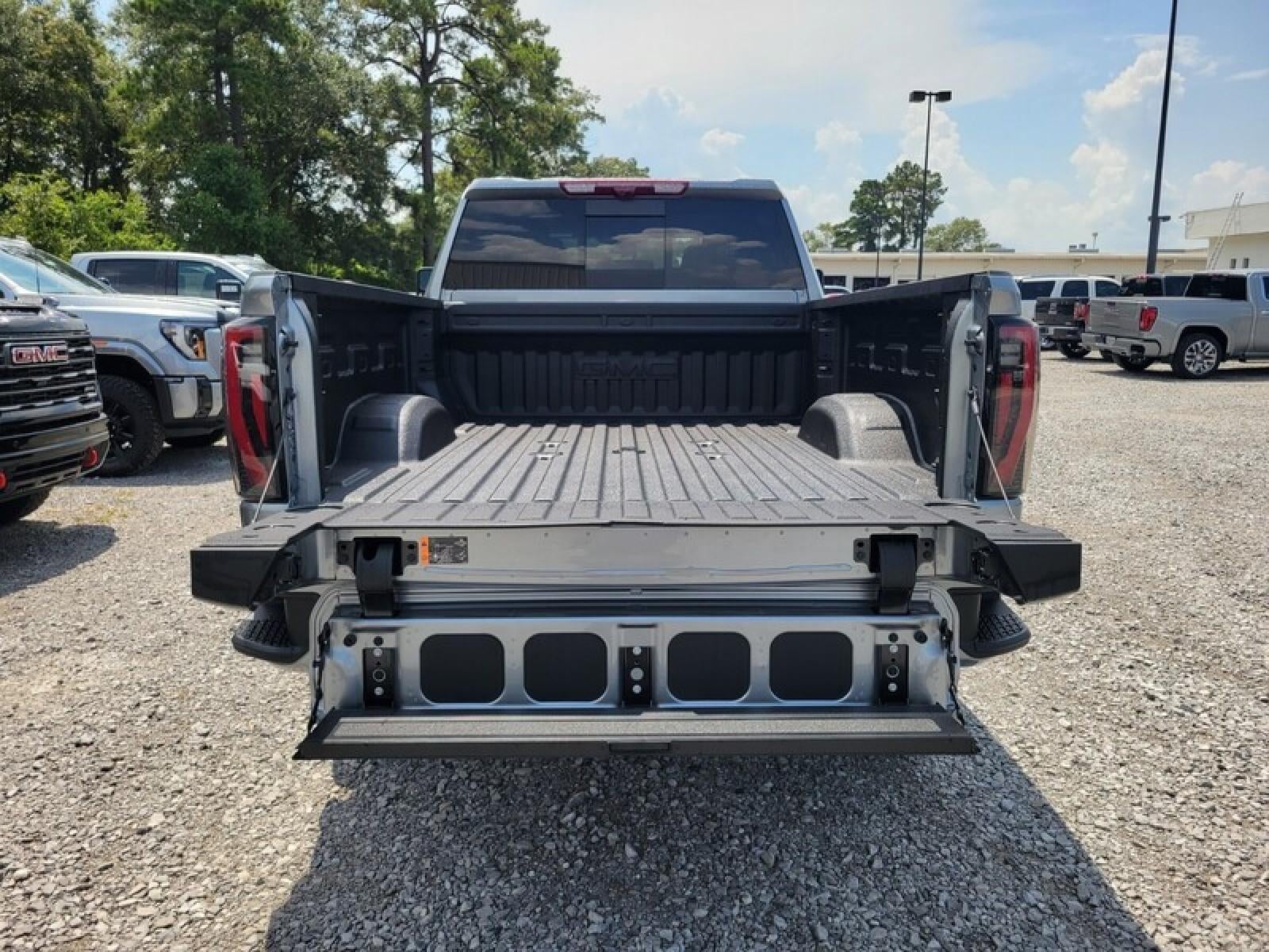 2026 GMC Sierra 2500 HD Crew Cab Standard Box 4-Wheel Drive AT4