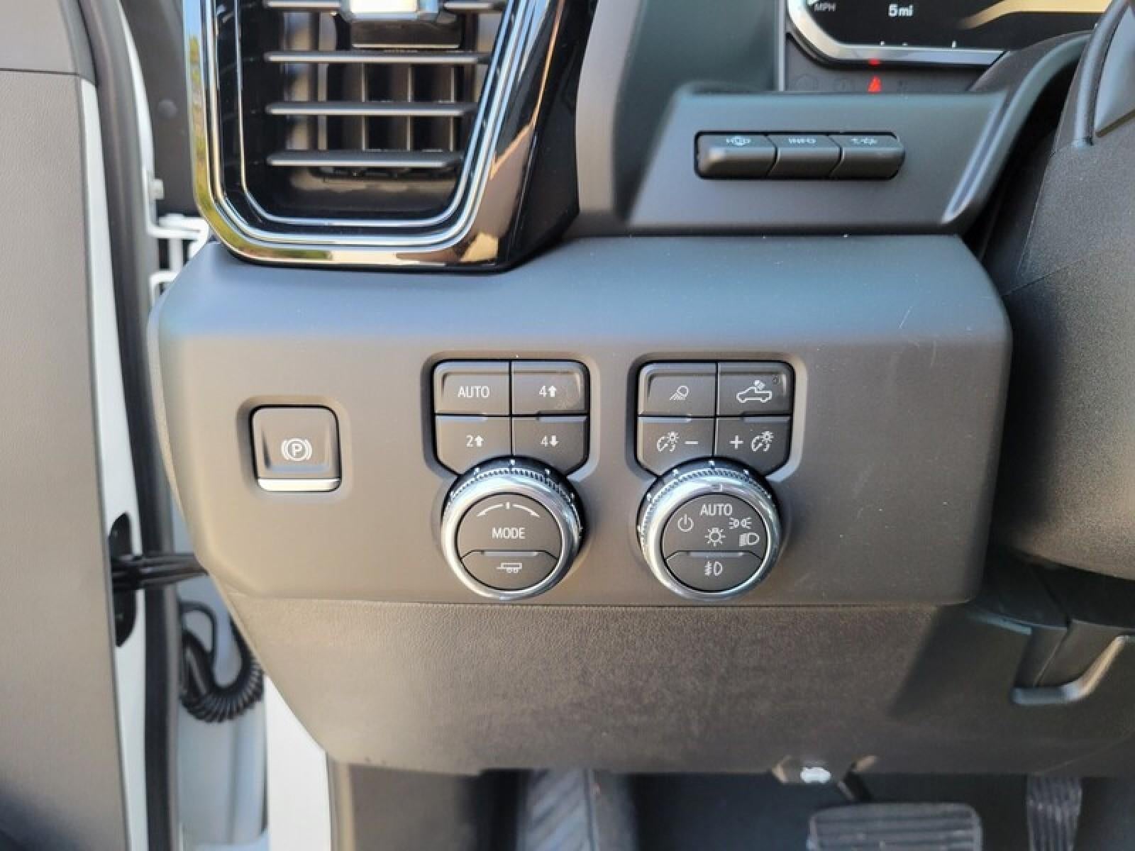 2026 GMC Sierra 2500 HD Crew Cab Standard Box 4-Wheel Drive AT4