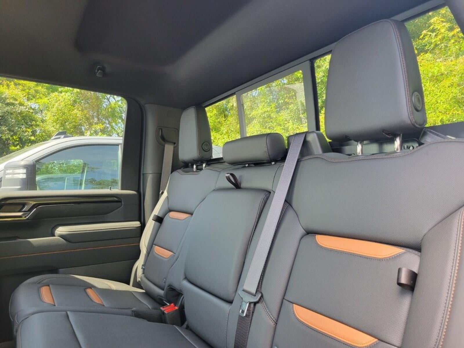 2026 GMC Sierra 2500 HD Crew Cab Standard Box 4-Wheel Drive AT4