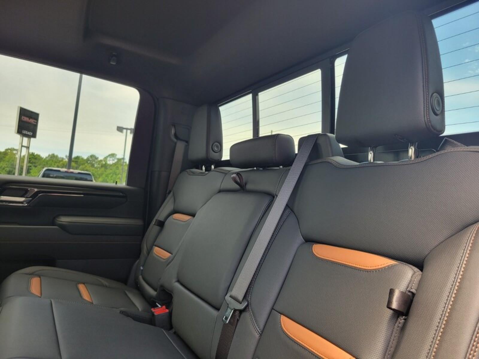 2026 GMC Sierra 2500 HD Crew Cab Standard Box 4-Wheel Drive AT4