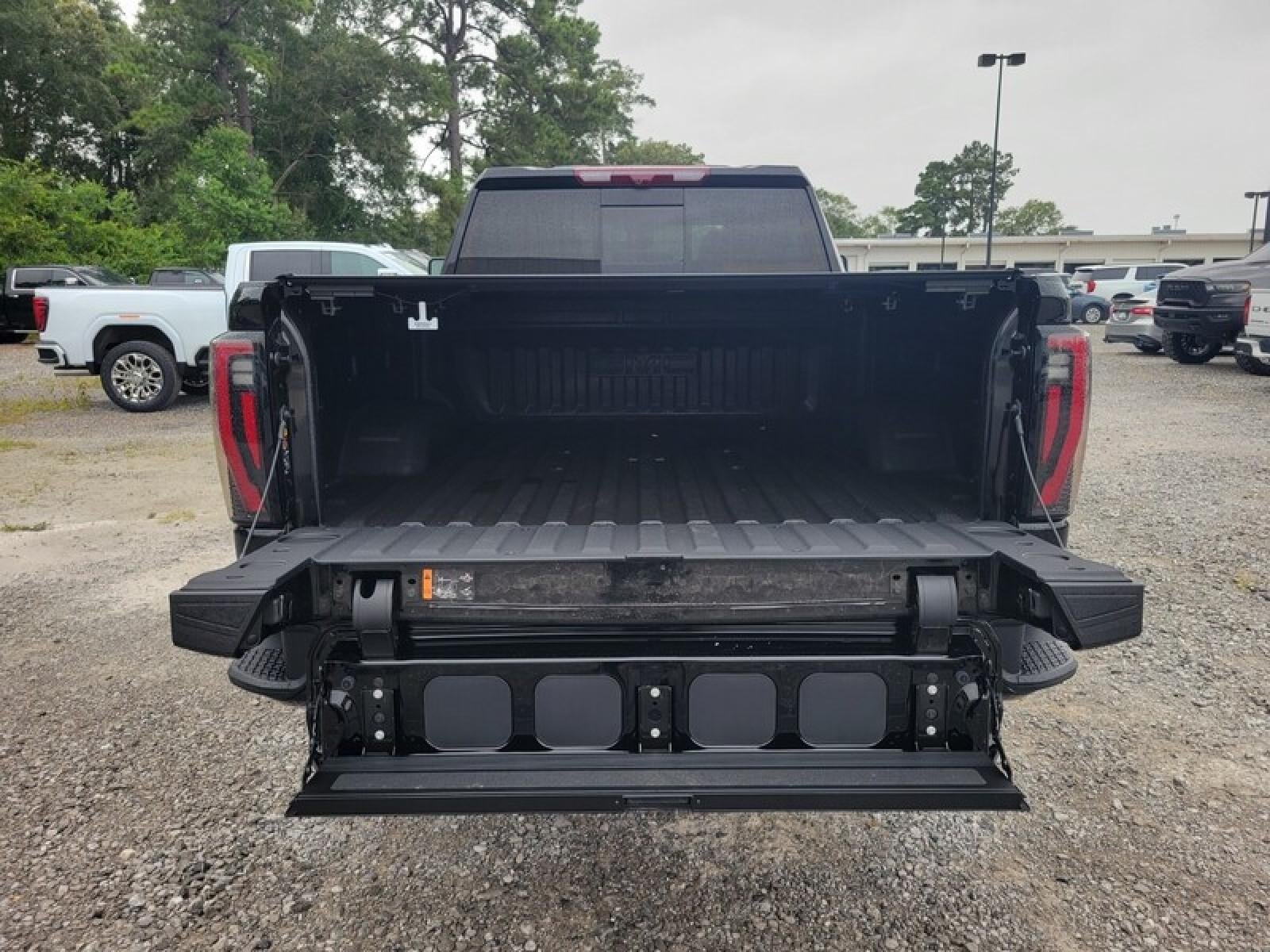 2026 GMC Sierra 2500 HD Crew Cab Standard Box 4-Wheel Drive AT4