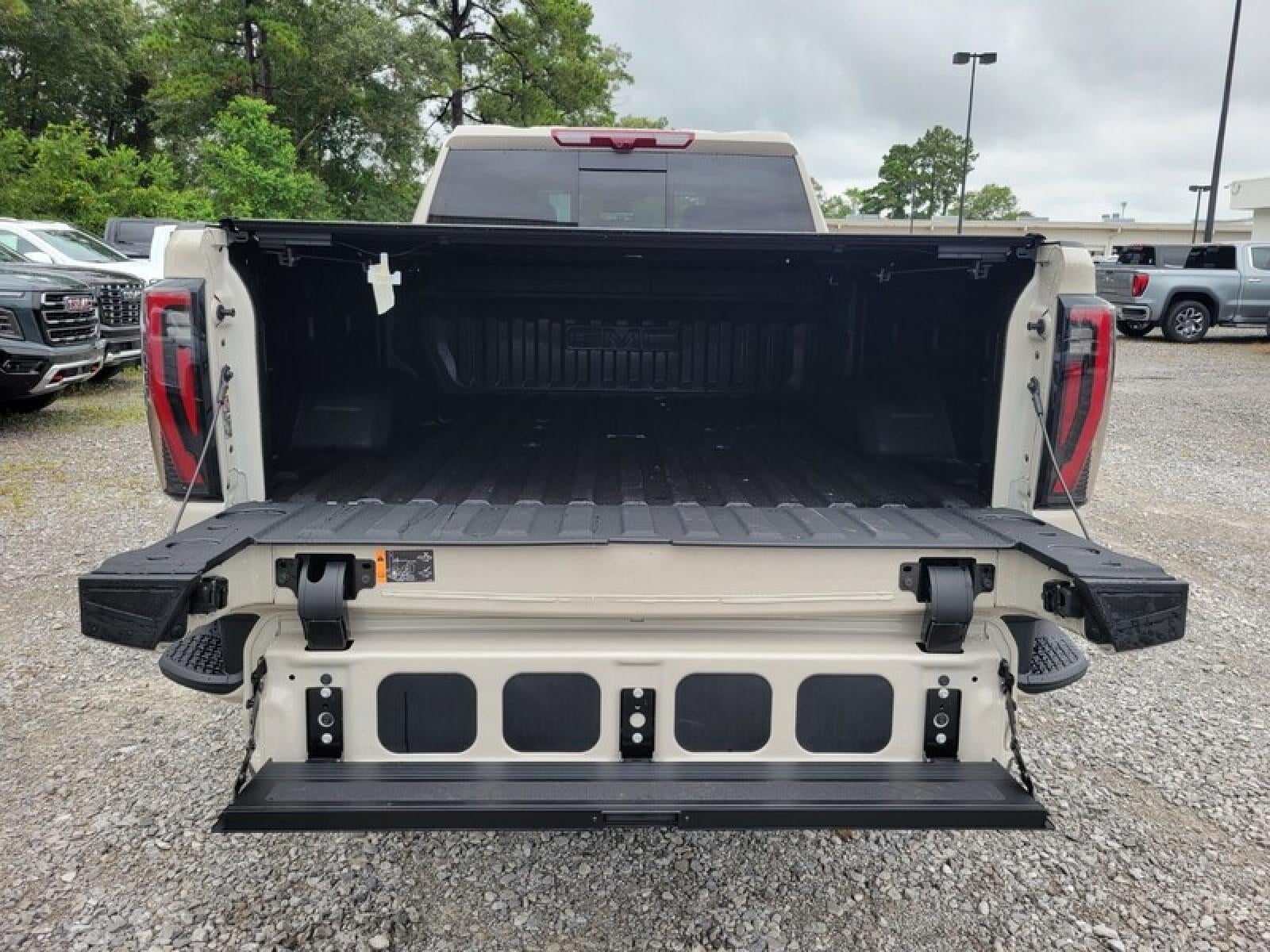 2026 GMC Sierra 2500 HD Crew Cab Standard Box 4-Wheel Drive AT4
