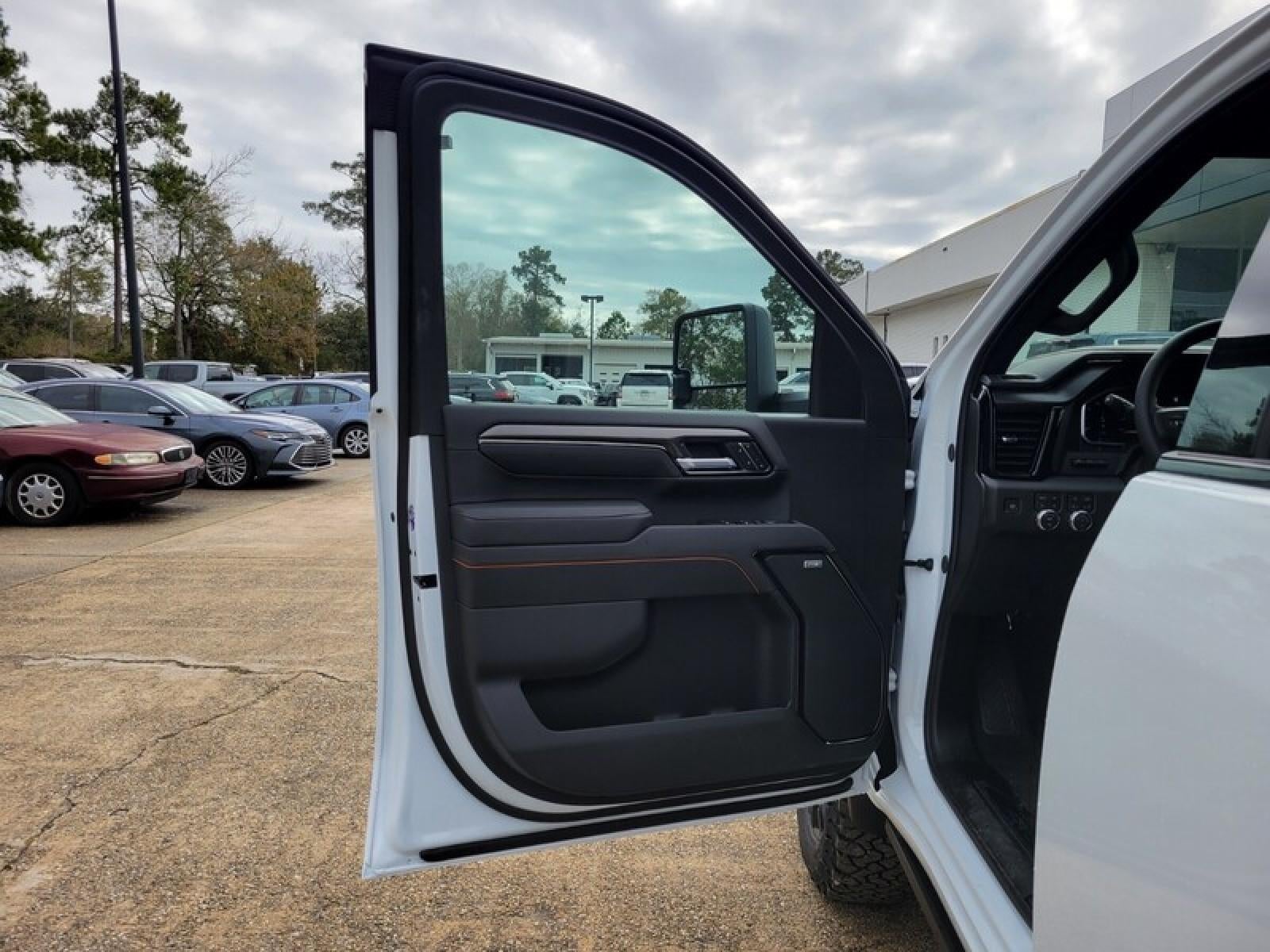 2026 GMC Sierra 2500 HD Crew Cab Standard Box 4-Wheel Drive AT4