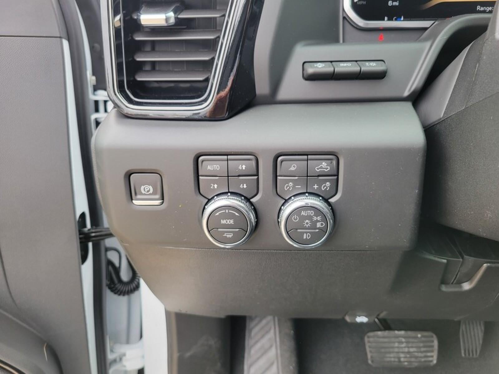 2026 GMC Sierra 2500 HD Crew Cab Standard Box 4-Wheel Drive AT4