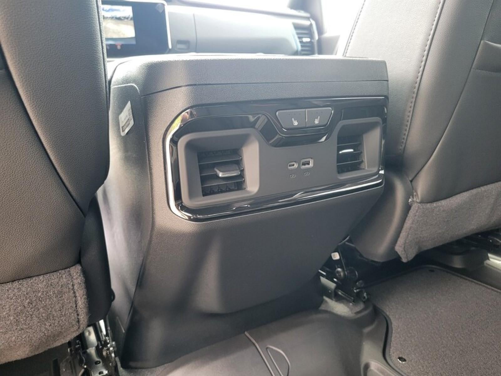 2026 GMC Sierra 2500 HD Crew Cab Standard Box 4-Wheel Drive AT4