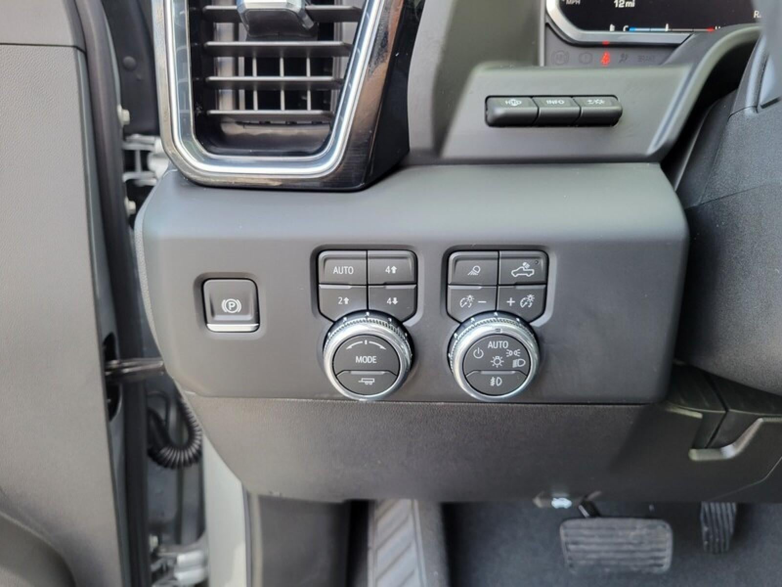 2026 GMC Sierra 2500 HD Crew Cab Standard Box 4-Wheel Drive Denali