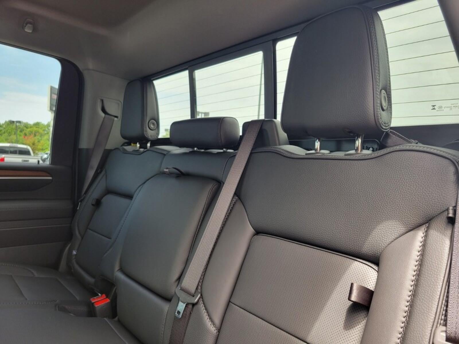 2026 GMC Sierra 2500 HD Crew Cab Standard Box 4-Wheel Drive Denali