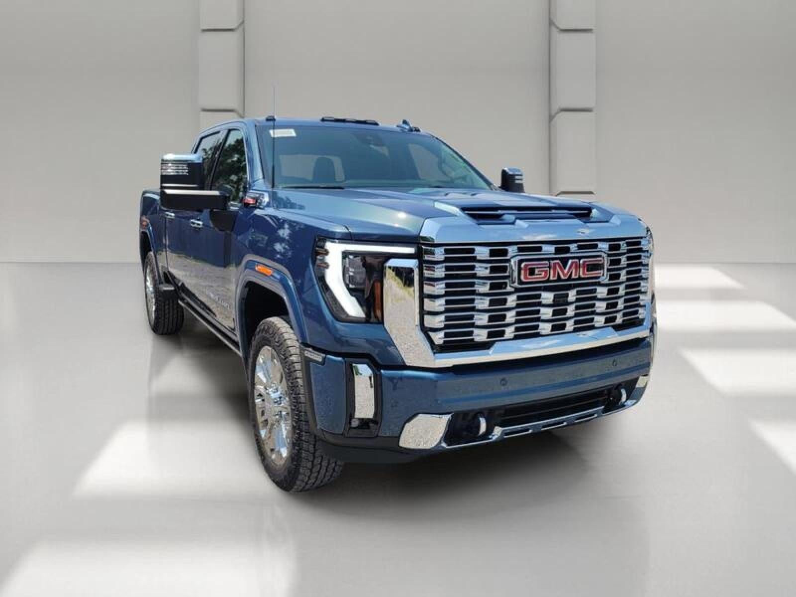 2026 GMC Sierra 2500 HD Crew Cab Standard Box 4-Wheel Drive Denali