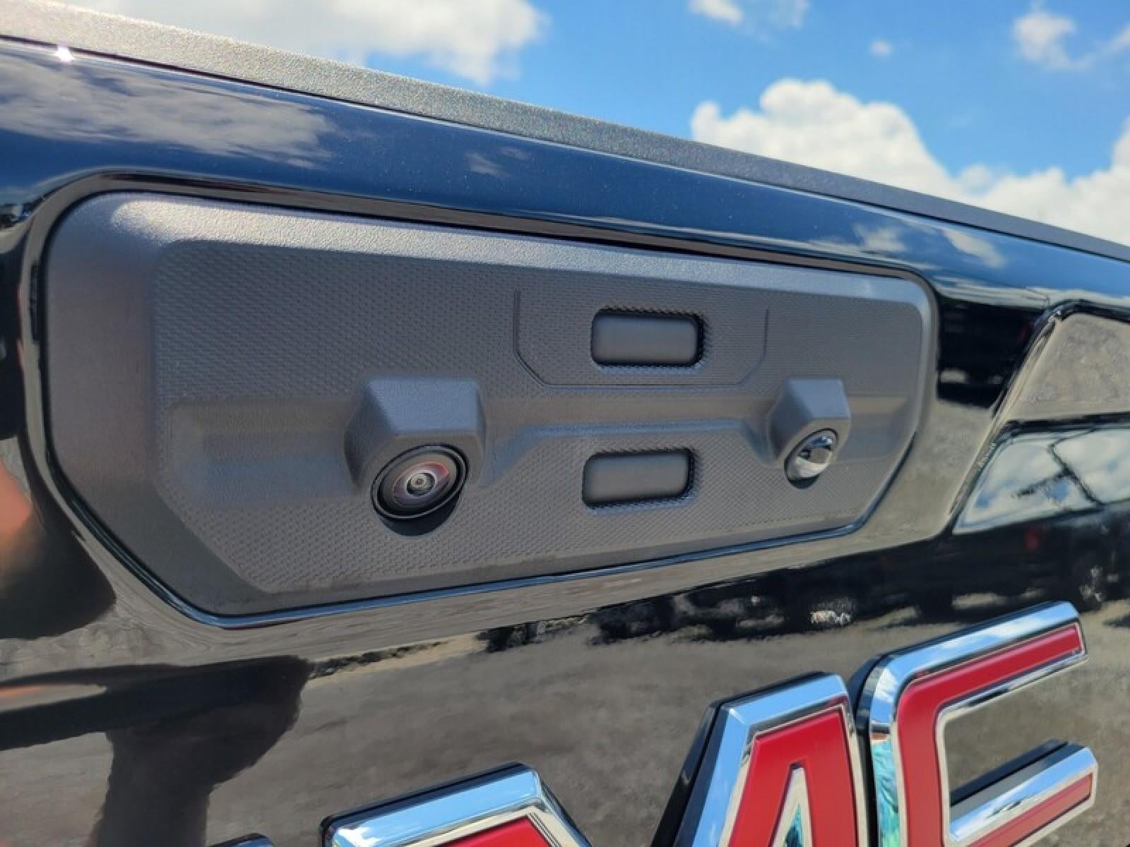 2026 GMC Sierra 2500 HD Crew Cab Standard Box 4-Wheel Drive Denali
