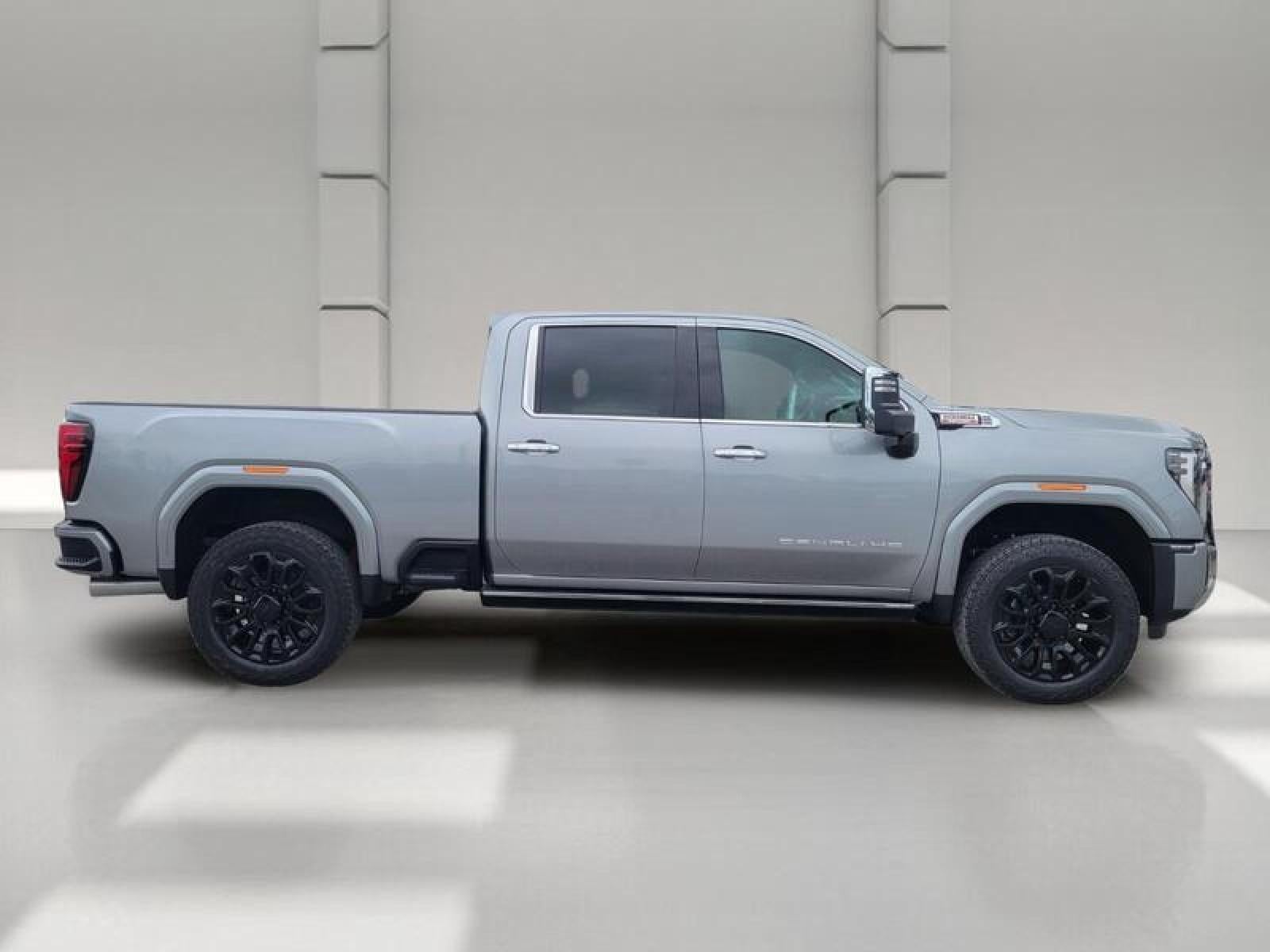 2026 GMC Sierra 2500 HD Crew Cab Standard Box 4-Wheel Drive Denali