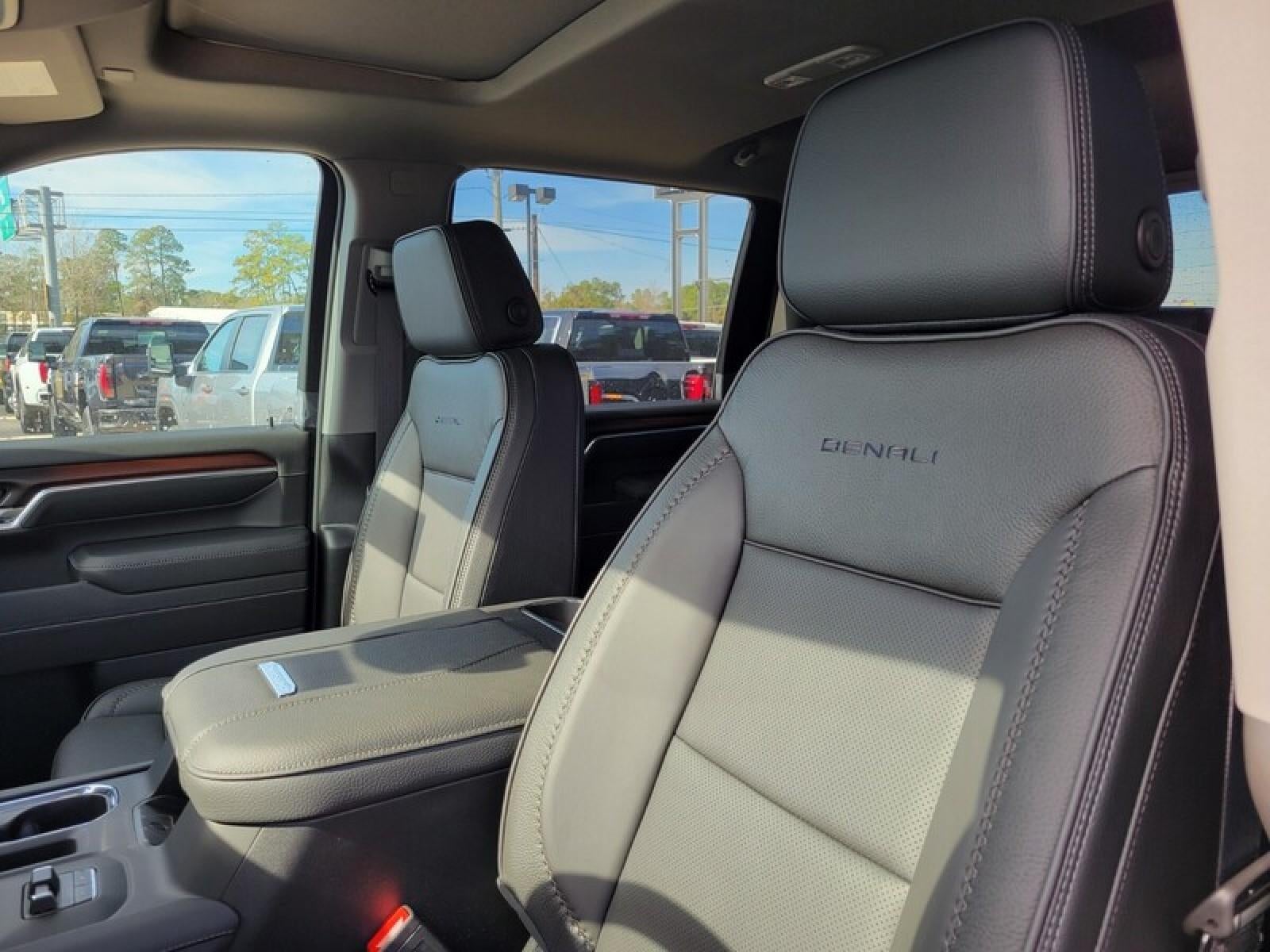 2026 GMC Sierra 2500 HD Crew Cab Standard Box 4-Wheel Drive Denali