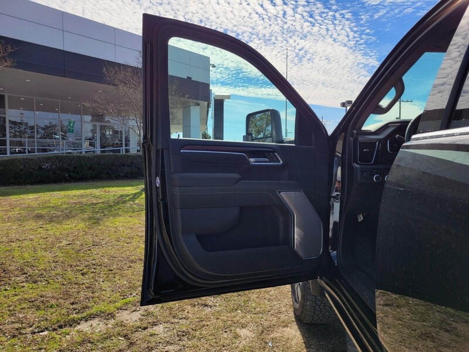 2026 GMC Sierra 2500 HD Crew Cab Standard Box 4-Wheel Drive Denali