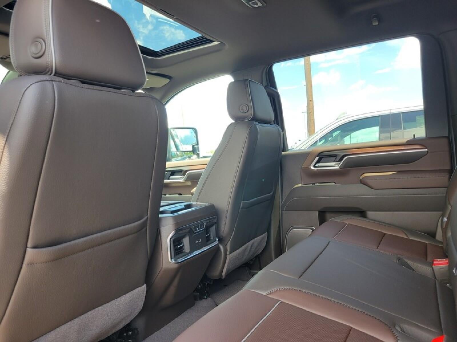 2026 GMC Sierra 2500 HD Crew Cab Standard Box 4-Wheel Drive Denali