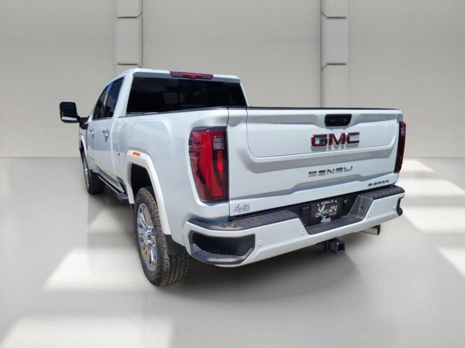 2026 GMC Sierra 2500 HD Crew Cab Standard Box 4-Wheel Drive Denali