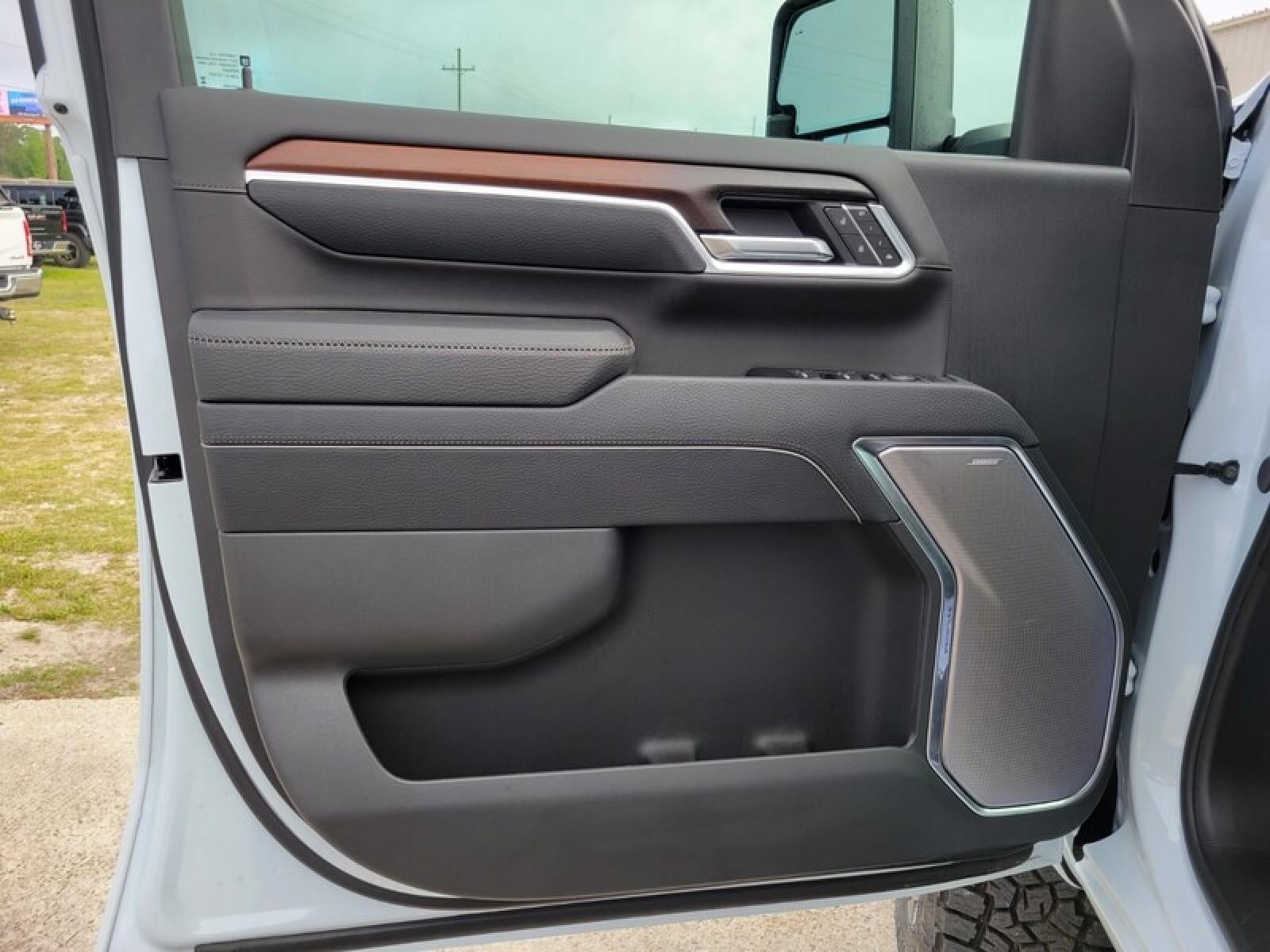 2026 GMC Sierra 2500 HD Crew Cab Standard Box 4-Wheel Drive Denali