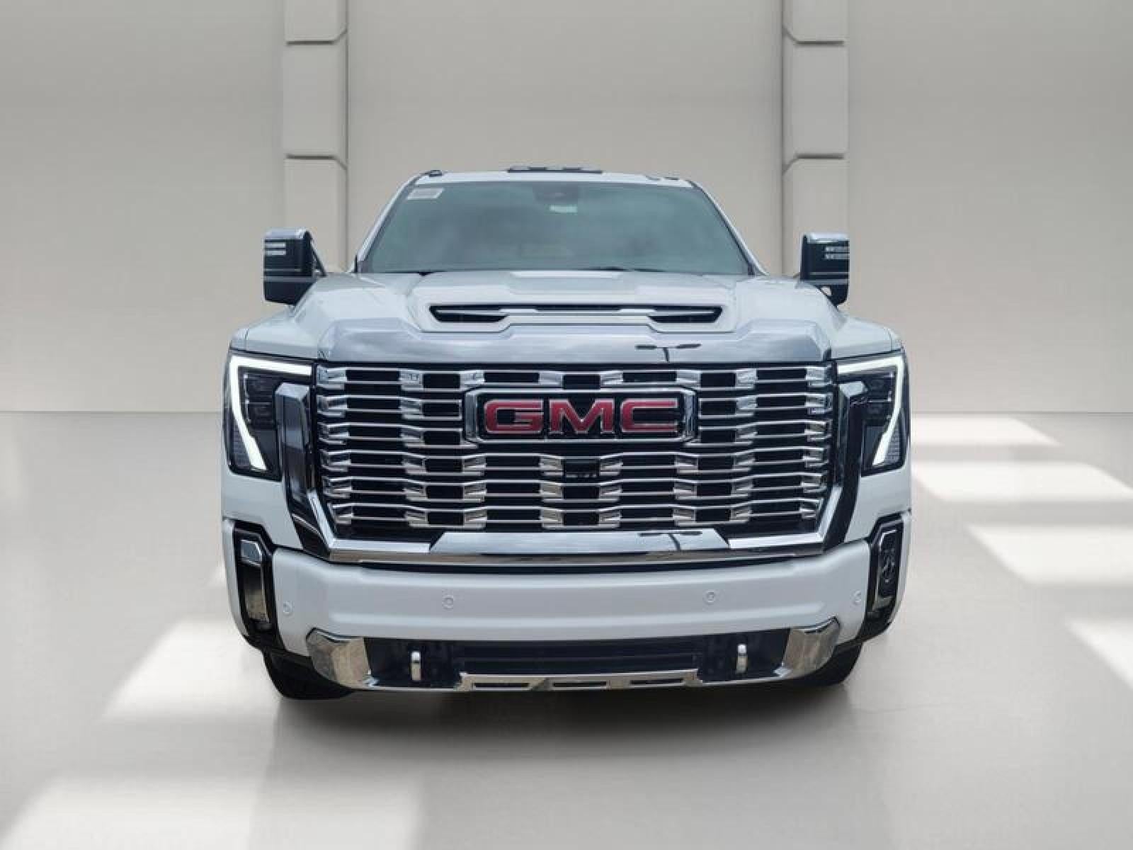 2026 GMC Sierra 2500 HD Crew Cab Standard Box 4-Wheel Drive Denali