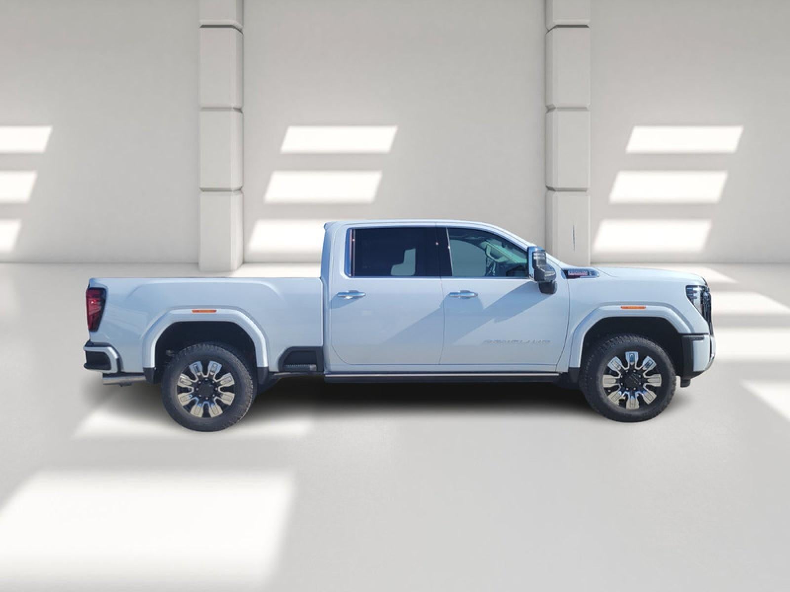 2026 GMC Sierra 2500 HD Crew Cab Standard Box 4-Wheel Drive Denali