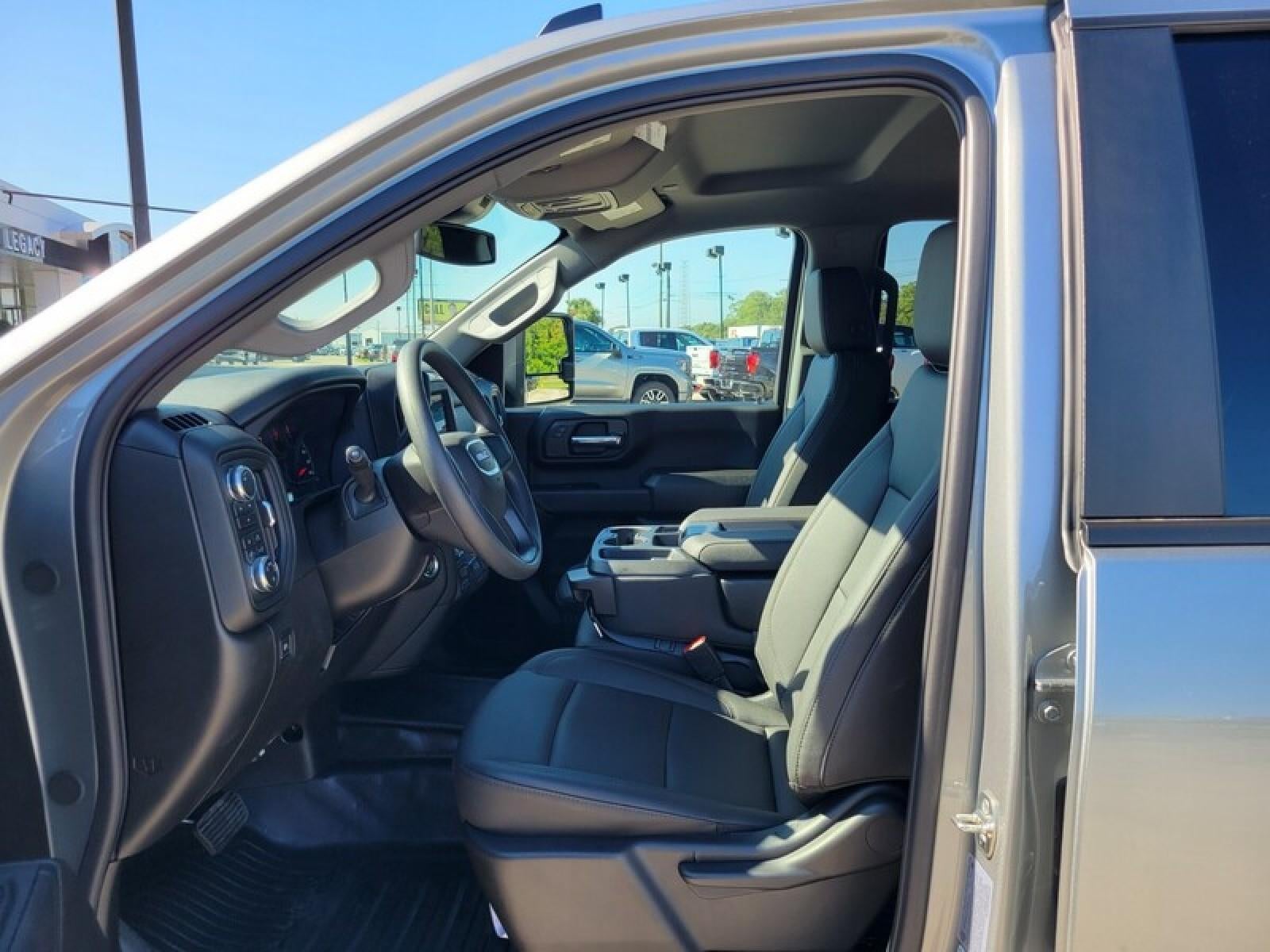 2026 GMC Sierra 3500 HD Crew Cab Standard Box 4-Wheel Drive Pro