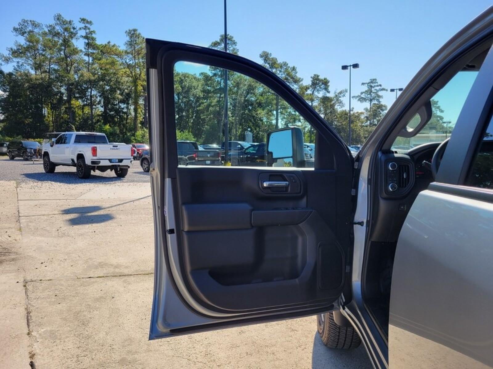 2026 GMC Sierra 3500 HD Crew Cab Standard Box 4-Wheel Drive Pro