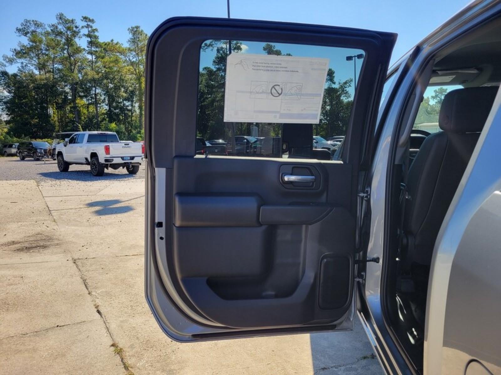 2026 GMC Sierra 3500 HD Crew Cab Standard Box 4-Wheel Drive Pro