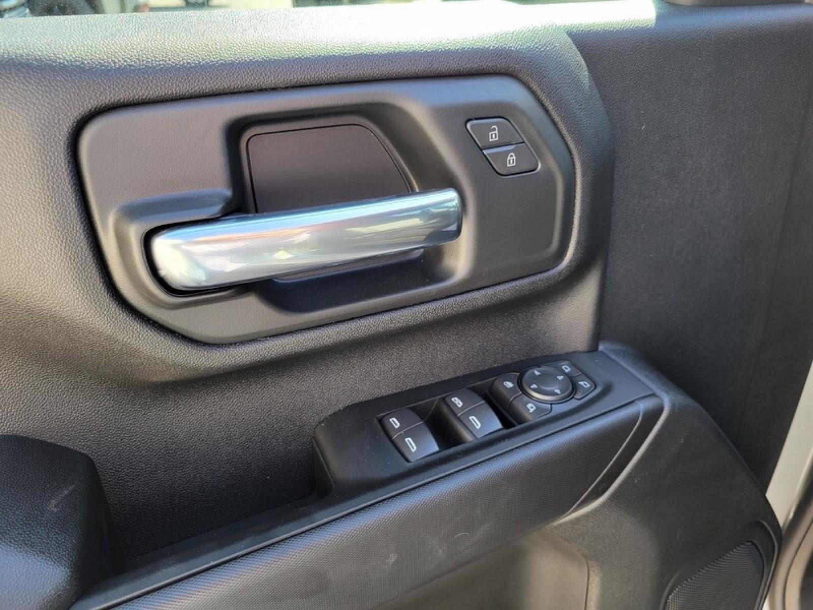 2026 GMC Sierra 3500 HD Crew Cab Long Box 4-Wheel Drive Pro