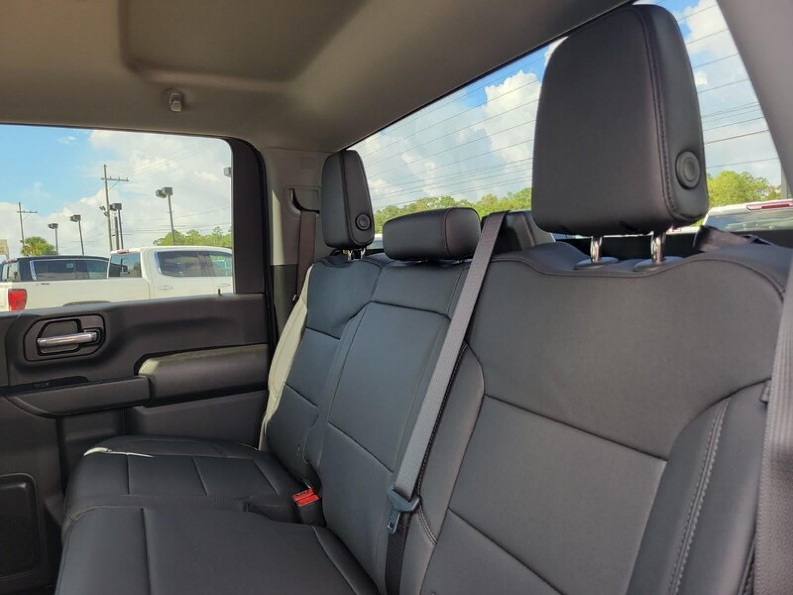 2026 GMC Sierra 3500 HD Crew Cab Standard Box 4-Wheel Drive Pro