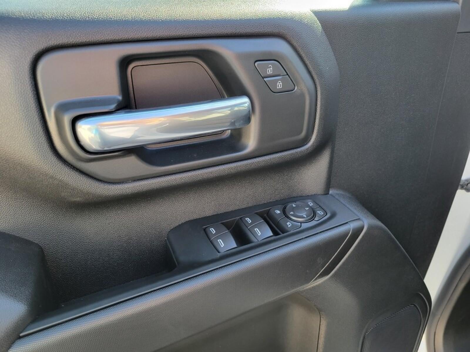 2026 GMC Sierra 3500 HD Crew Cab Long Box 4-Wheel Drive Pro