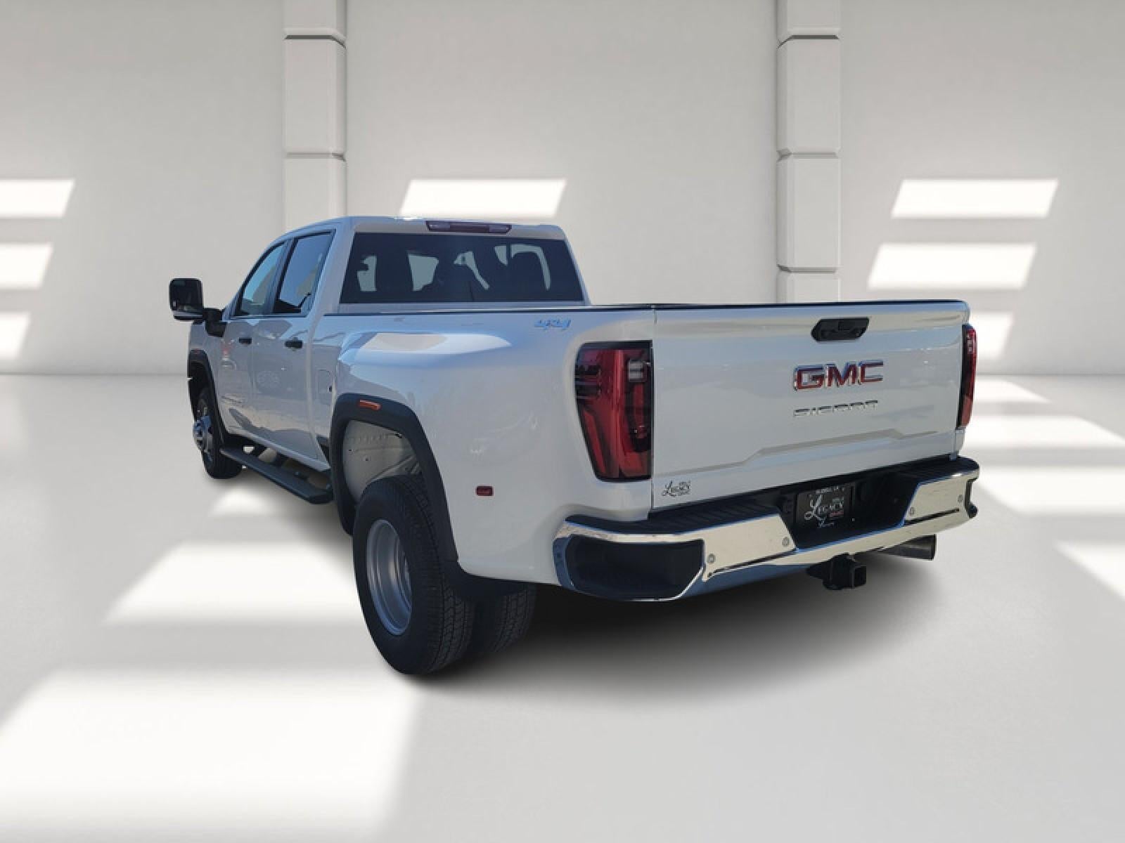 2026 GMC Sierra 3500 HD Crew Cab Long Box 4-Wheel Drive Pro