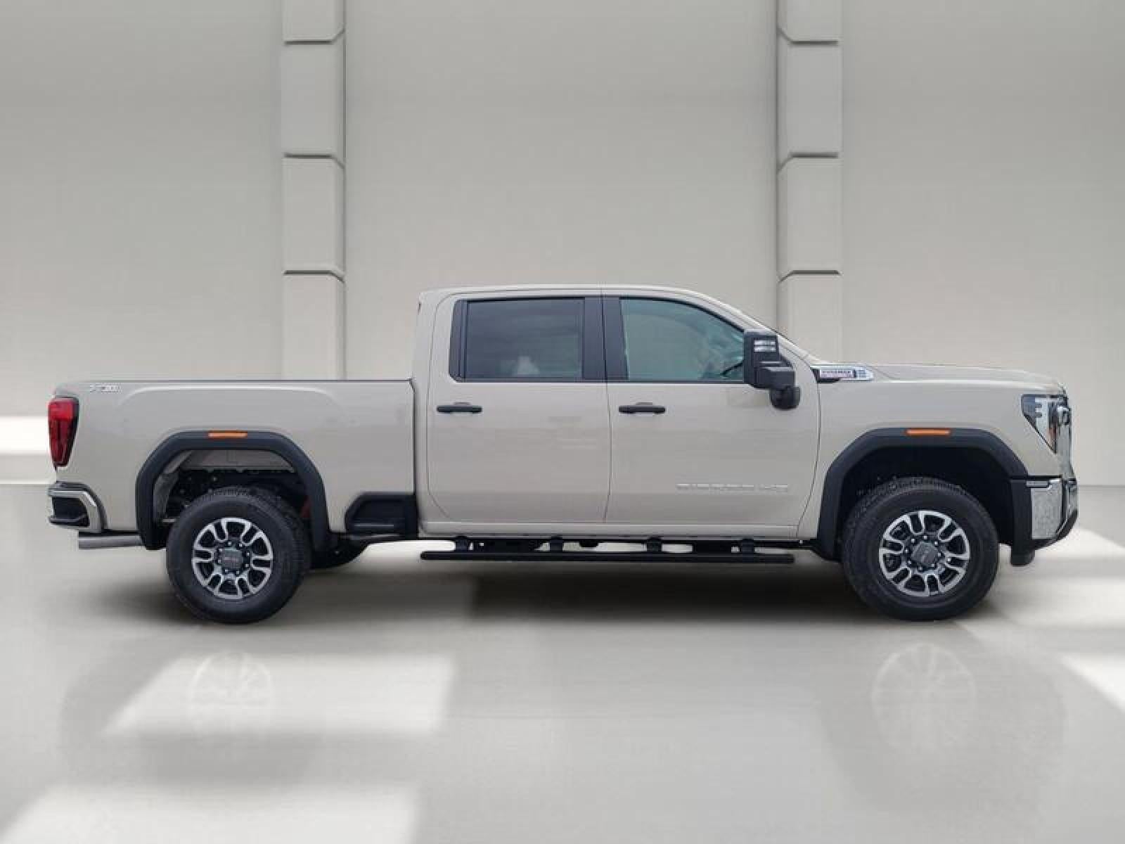 2026 GMC Sierra 3500 HD Crew Cab Standard Box 4-Wheel Drive Pro