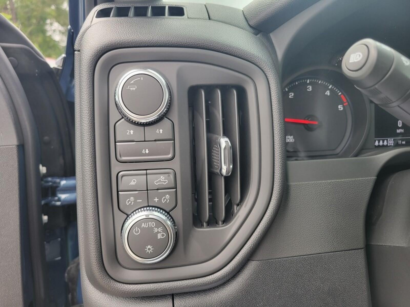 2026 GMC Sierra 3500 HD Crew Cab Standard Box 4-Wheel Drive Pro