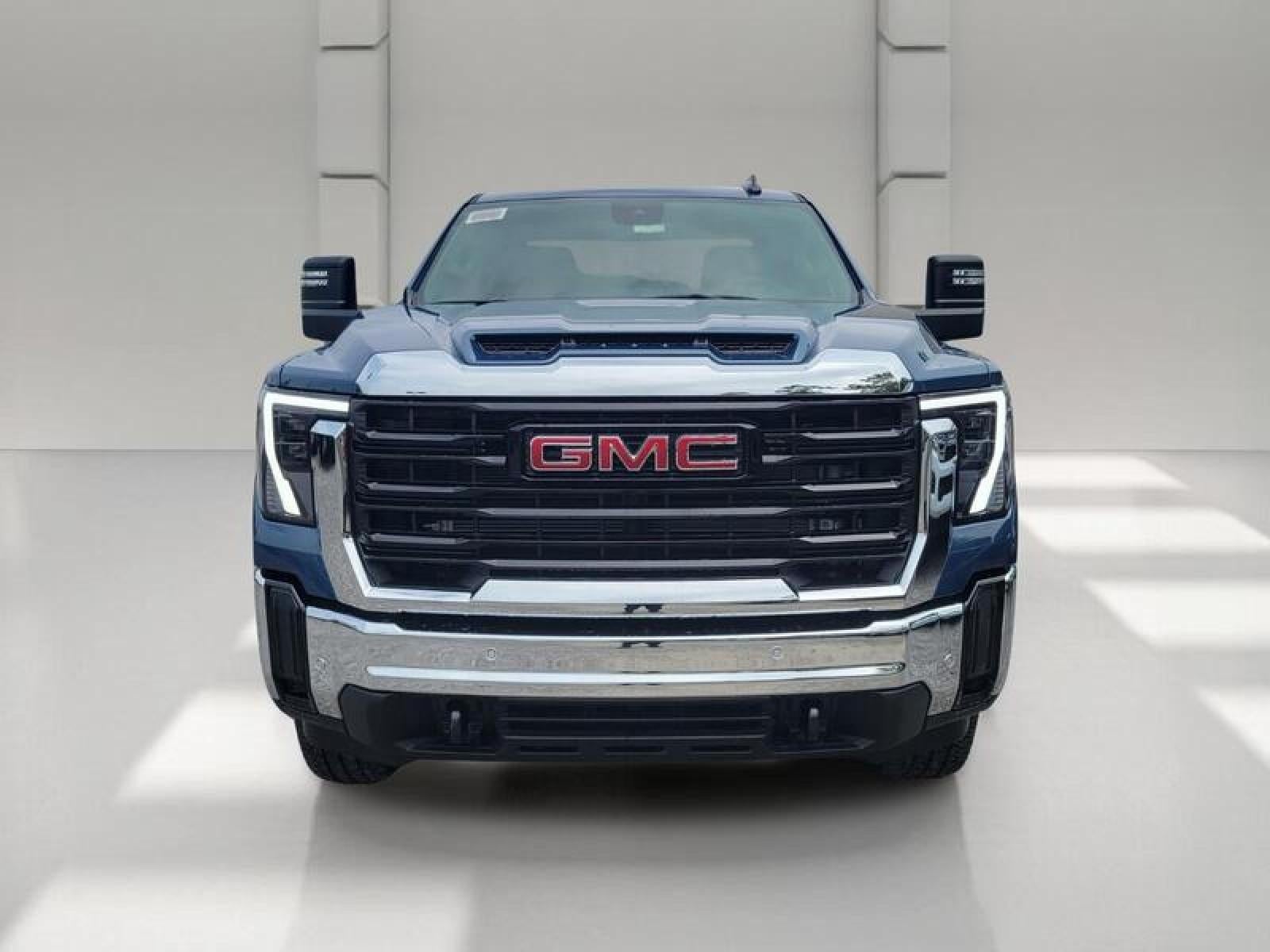 2026 GMC Sierra 3500 HD Crew Cab Standard Box 4-Wheel Drive Pro