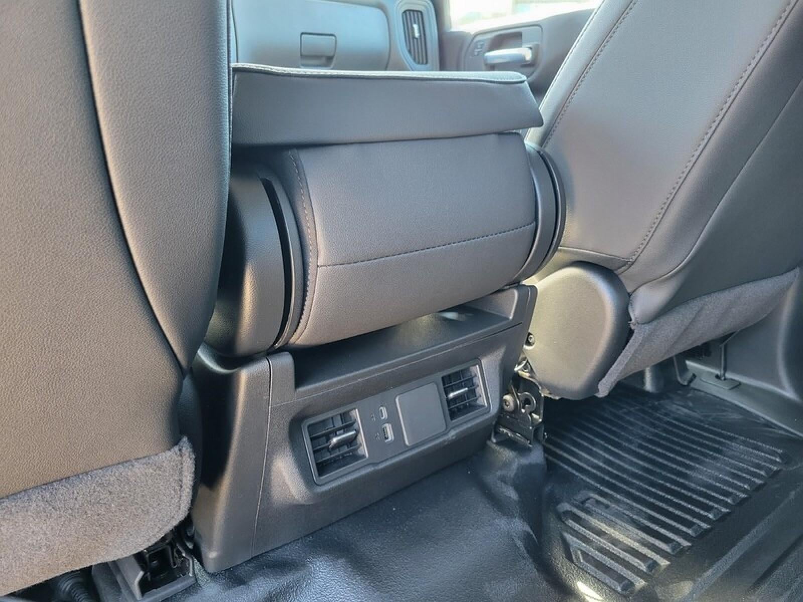 2026 GMC Sierra 3500 HD Crew Cab Long Box 4-Wheel Drive Pro