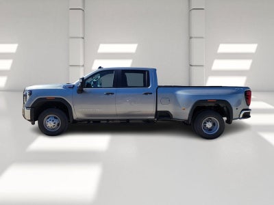 2026 GMC Sierra 3500 HD Crew Cab Long Box 4-Wheel Drive Pro