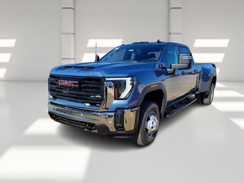 2026 GMC Sierra 3500 HD Crew Cab Long Box 4-Wheel Drive Pro