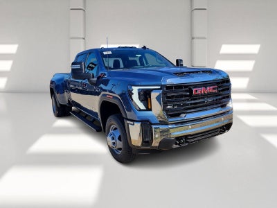 2026 GMC Sierra 3500 HD Crew Cab Long Box 4-Wheel Drive Pro