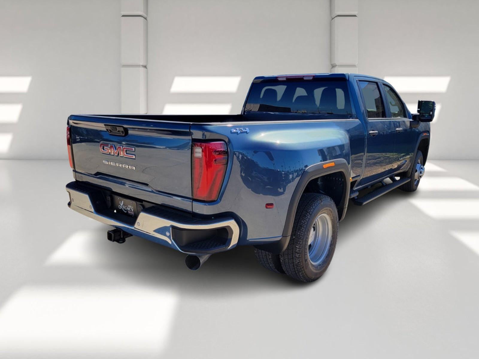 2026 GMC Sierra 3500 HD Crew Cab Long Box 4-Wheel Drive Pro