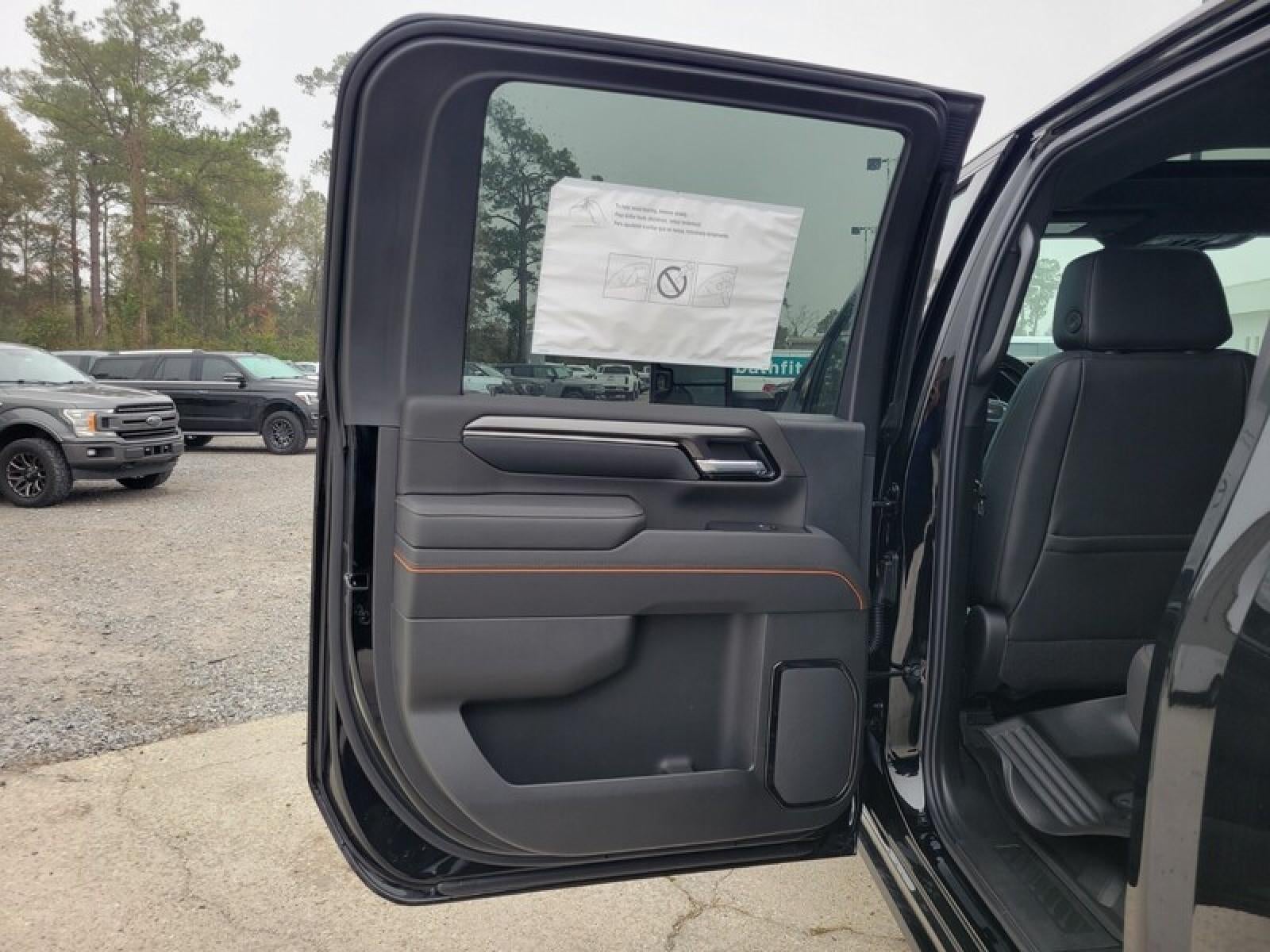 2026 GMC Sierra 3500 HD Crew Cab Standard Box 4-Wheel Drive AT4